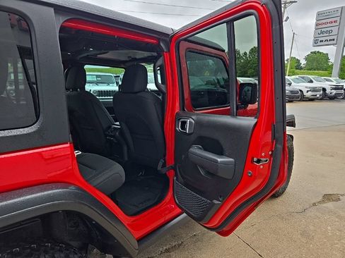 Used 2024 Jeep Wrangler Unlimited Sport AWD/4WD image 75