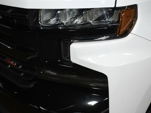 Used 2021 Chevrolet Silverado 1500 LT Trail Boss w/ Convenience Package II image 57