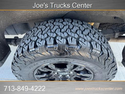 Used 2023 Chevrolet Silverado 1500 ZR2 image 59