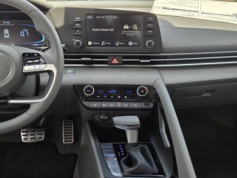 New 2026 Hyundai Elantra SEL Sport Premium FWD image 26