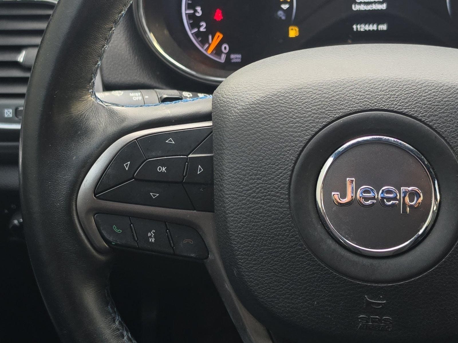 Used 2019 Jeep Grand Cherokee Laredo AWD/4WD image 13