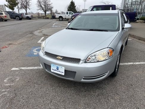 Used 2016 Chevrolet Impala LT image 11