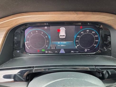 Used 2024 Volkswagen Atlas SE FWD image 31