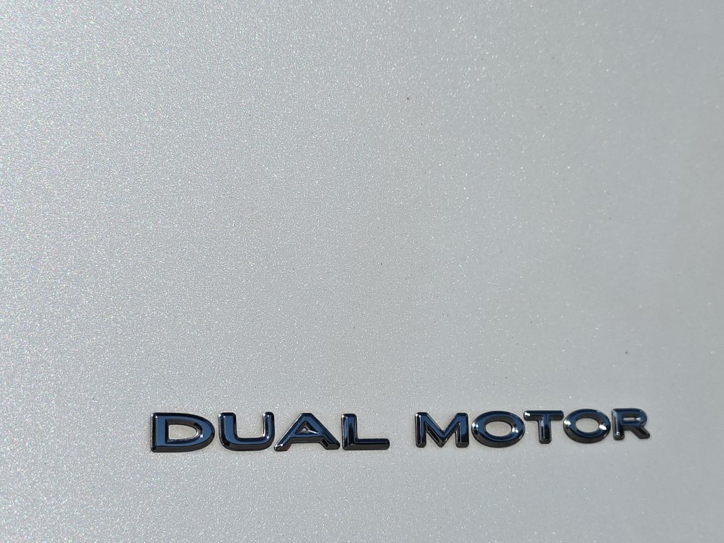 Used 2020 Tesla Model Y Long Range AWD/4WD image 36