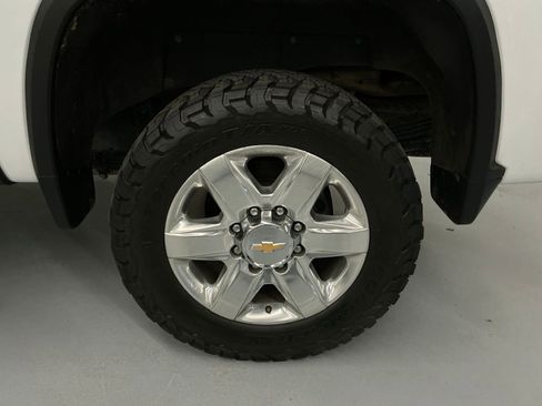 Used 2022 Chevrolet Silverado 2500 LTZ w/ LTZ Premium Package AWD/4WD image 36