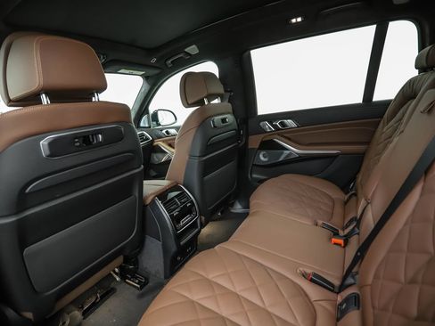 New 2027 BMW X7 xDrive40i w/ Executive Package AWD/4WD image 21