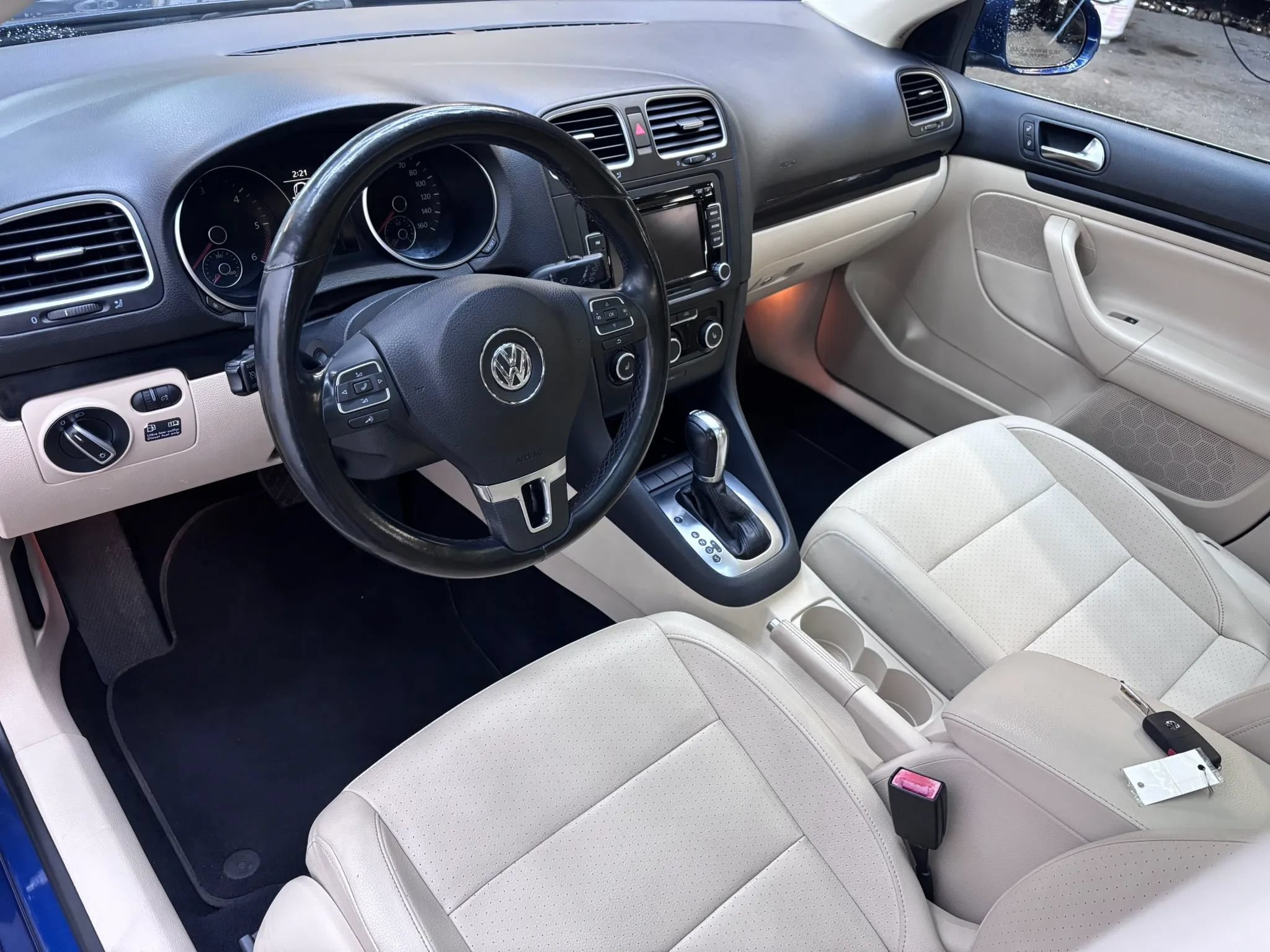 Used 2012 Volkswagen Jetta TDI FWD image 8