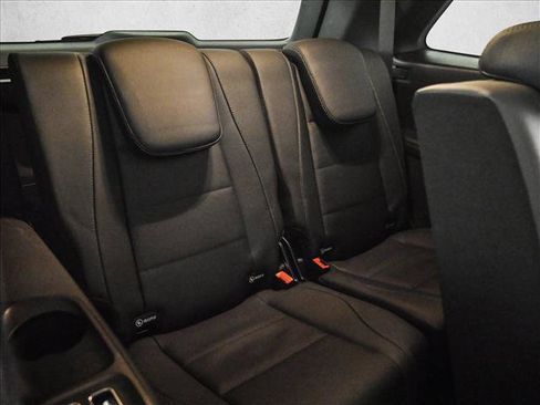 Certified 2025 Mercedes-Benz GLS 450 4MATIC image 23