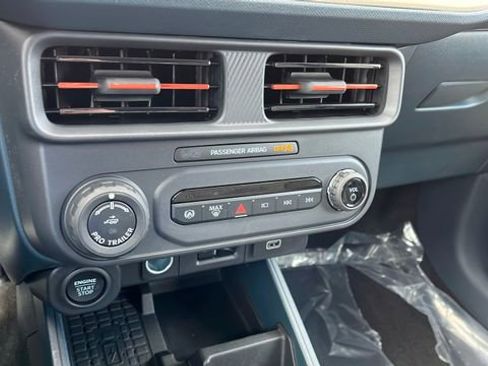 Used 2025 Ford Maverick Lariat AWD/4WD image 22