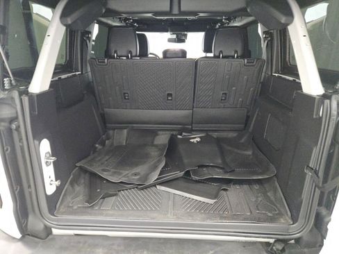 Used 2024 Ford Bronco Wildtrak image 18