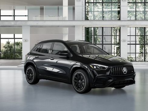 New 2026 Mercedes-Benz GLA 35 AMG 4MATIC image 6
