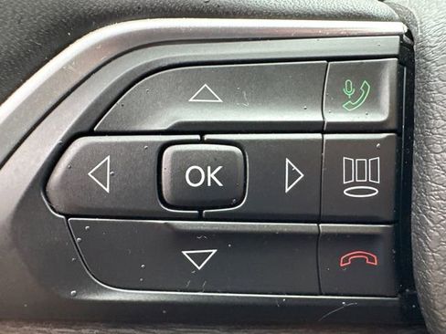 Used 2024 Jeep Grand Cherokee L Limited image 30