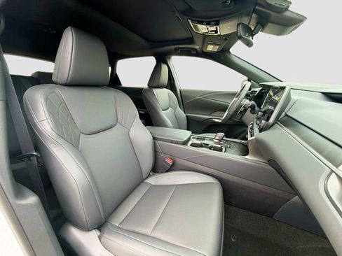 Used 2026 Lexus RX 350 F Sport w/ Convenience Package image 16