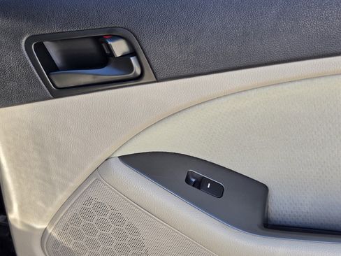 Used 2015 Kia Optima LX image 22