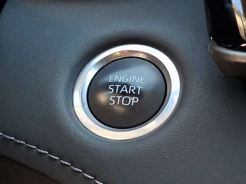 Used 2024 Toyota Highlander LE FWD image 26