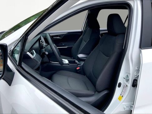 Used 2024 Toyota RAV4 XLE image 15