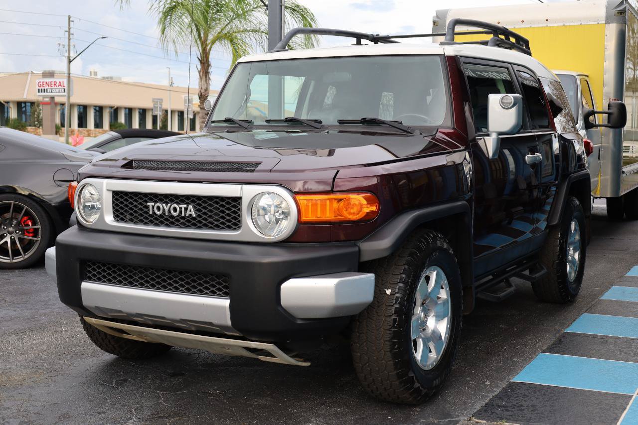 Used 2007 Toyota FJ Cruiser 2WD image 2