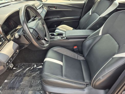 Certified 2025 Toyota Camry SE FWD image 16