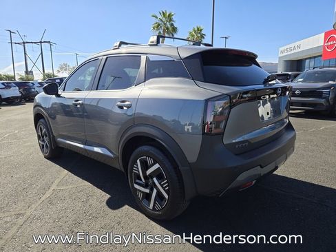 New 2026 Nissan Kicks SV w/ Charging Package FWD image 5