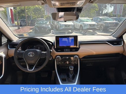 Used 2025 Toyota RAV4 XLE Premium w/ Weather Package AWD/4WD image 8