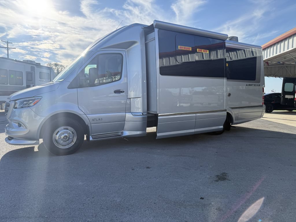 Used 2020 Mercedes-Benz Sprinter 3500 image 27