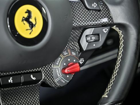 Used 2021 Ferrari F8 Tributo RWD image 27