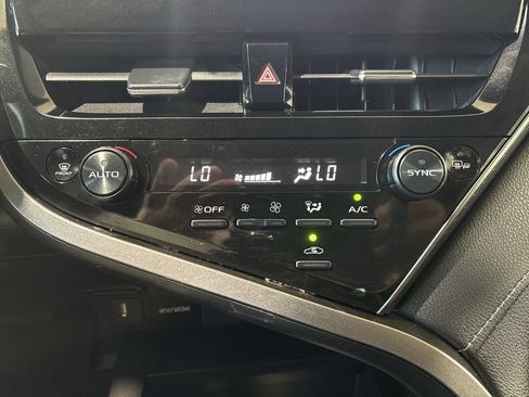 Used 2023 Toyota Camry SE w/ Protection Package (Q2) (TMS) FWD image 19