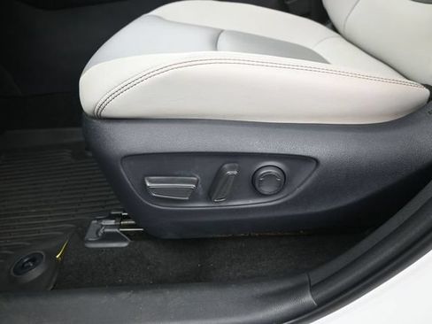 Used 2024 Toyota RAV4 XLE Premium FWD image 10