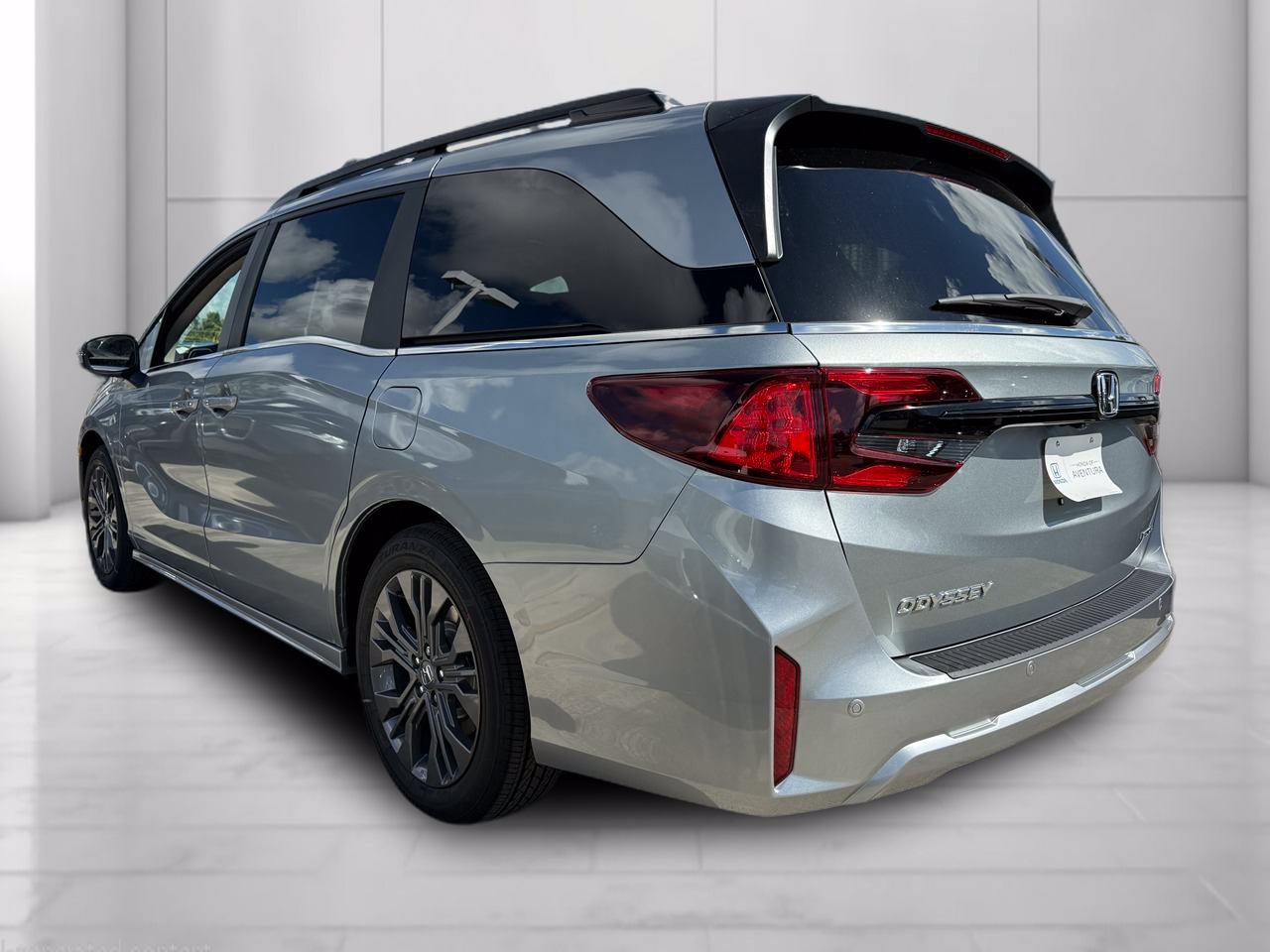 New 2027 Honda Odyssey Touring image 5