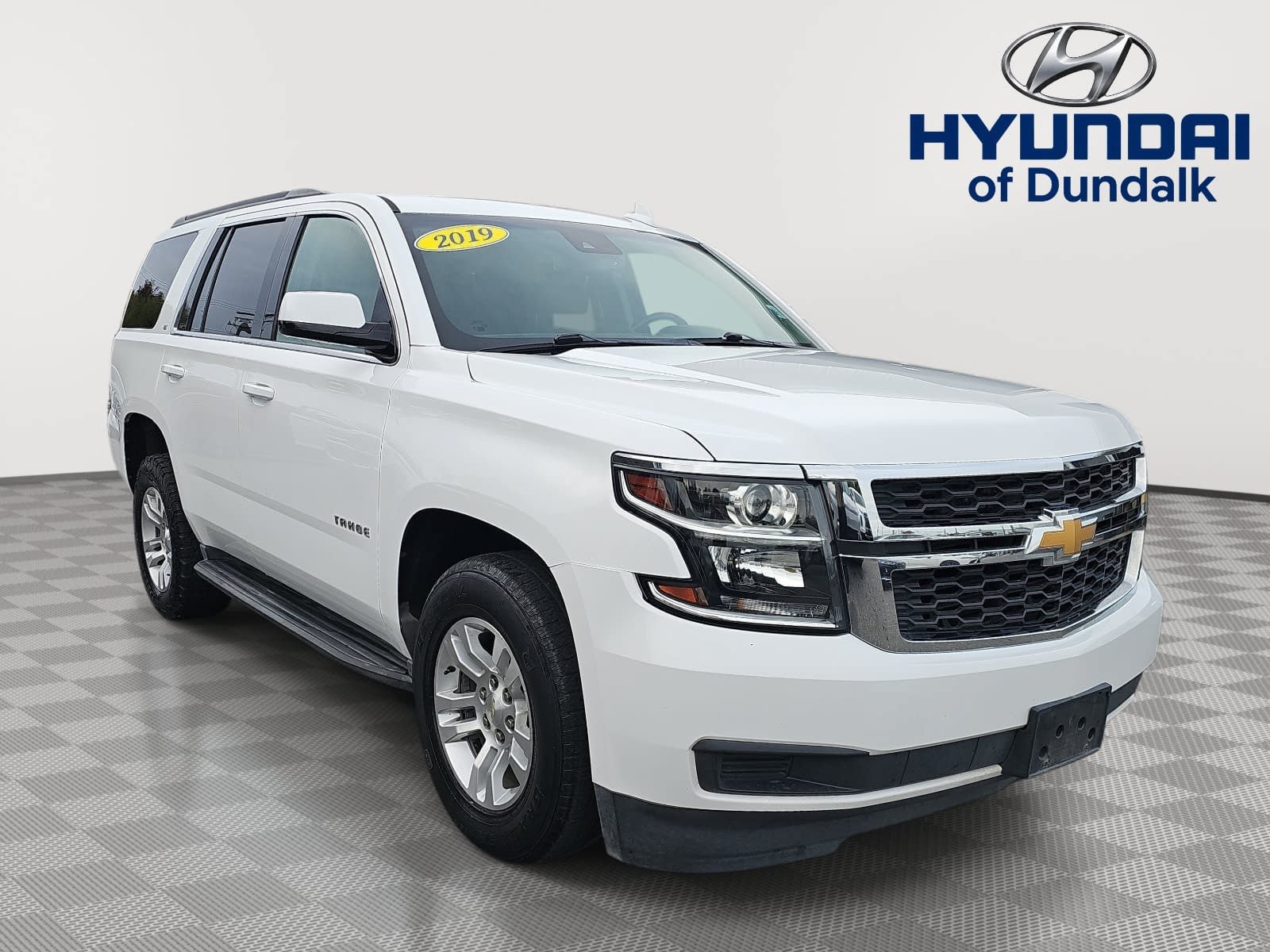 Used 2019 Chevrolet Tahoe LT RWD image 2