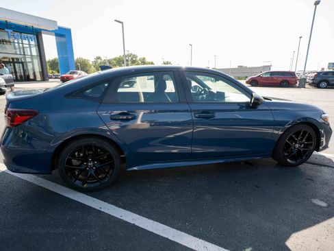 Used 2025 Honda Civic Sport image 6