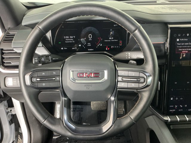 Used 2025 GMC Acadia AT4 w/ Luxury Package AWD/4WD image 18