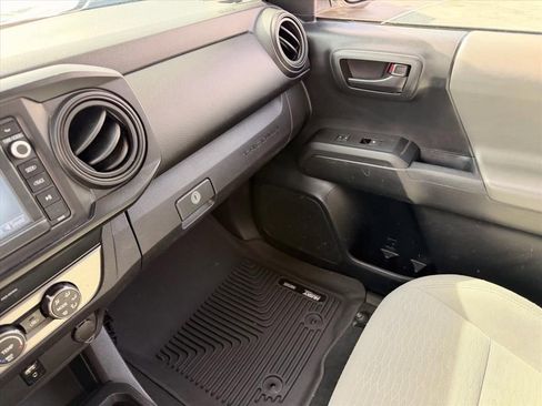 Used 2019 Toyota Tacoma SR image 15