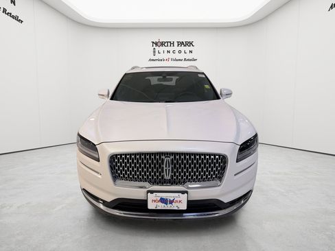 Certified 2023 Lincoln Nautilus Reserve w/ Luxury Package FWD image 32