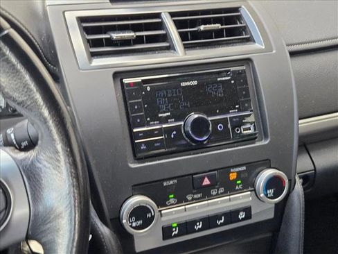 Used 2012 Toyota Camry SE image 10