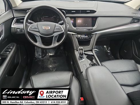 Used 2018 Cadillac XT5 Luxury w/ Driver Awareness Package image 11