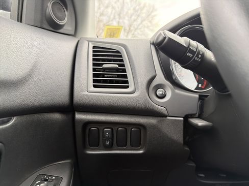 Used 2024 Mitsubishi Outlander Sport ES image 22