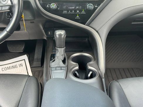 Used 2023 Toyota Camry SE FWD image 19