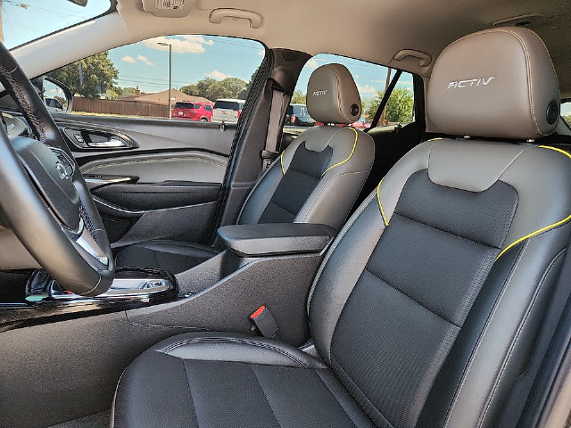Used 2025 Chevrolet Trax ACTIV w/ Driver Confidence Package FWD image 13