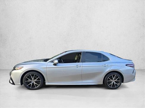Certified 2021 Toyota Camry SE FWD image 8