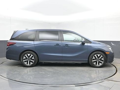 Used 2025 Honda Odyssey EX-L image 11