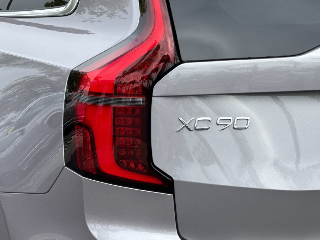New 2026 Volvo XC90 T8 Plus w/ Protection Package AWD/4WD image 27