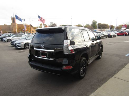 Used 2021 Lexus GX 460 Premium w/ Premium Package image 4