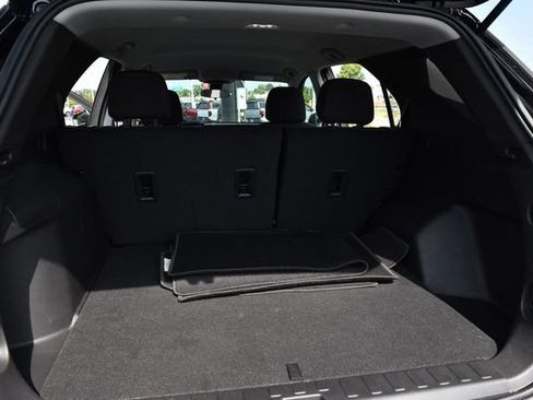 Used 2024 Chevrolet Equinox LS FWD image 22
