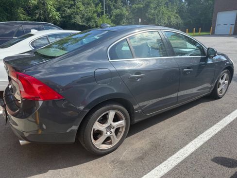 Used 2013 Volvo S60 T5 image 9