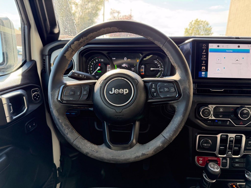Used 2024 Jeep Wrangler Unlimited AWD/4WD image 11