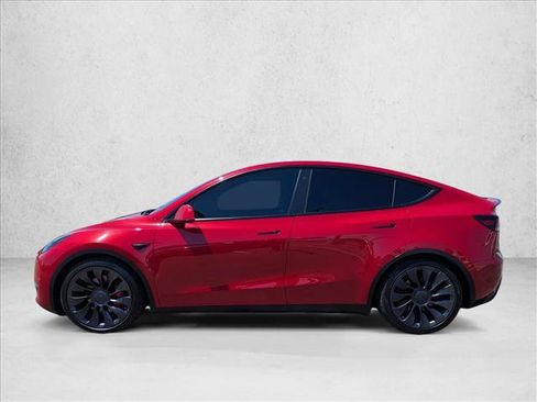Used 2022 Tesla Model Y Performance AWD/4WD image 9