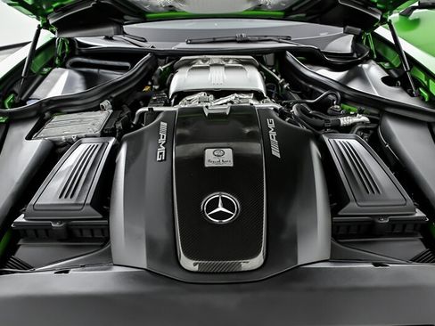 Used 2018 Mercedes-Benz AMG GT R image 12