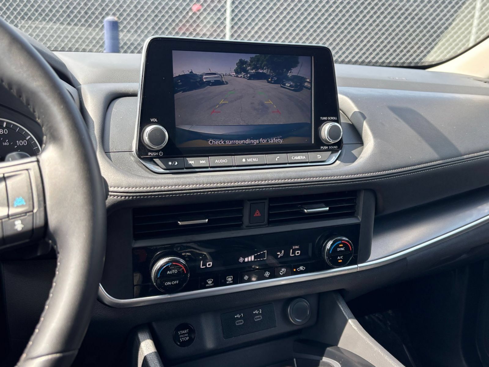 Used 2025 Nissan Rogue SV FWD image 25