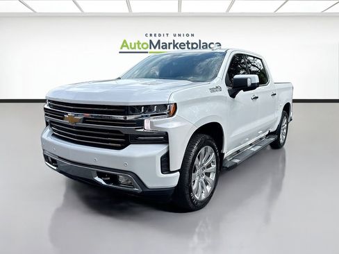 Used 2022 Chevrolet Silverado 1500 High Country w/ Technology Package image 3